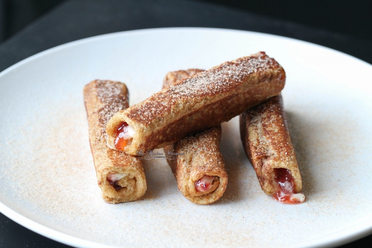 Cheesecake Fruit Filled French Toast Roll Ups4