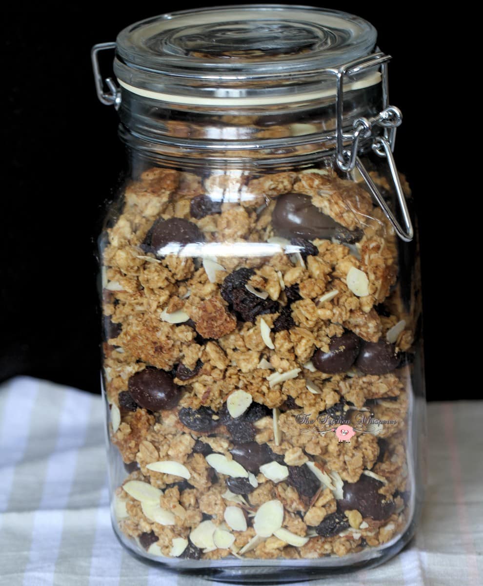 Fruit and Nuts Granola Trail Mix7