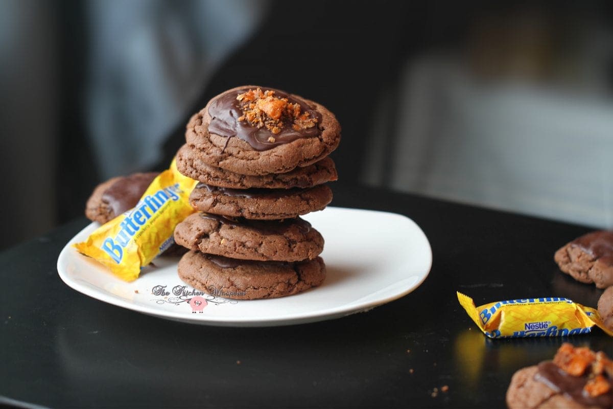 Chocolate Cookie Butter Cookies with Butterfinger Crumbles2