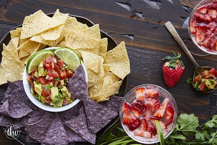 This Farm-Fresh Salsa Fresca is the perfect mixture of chopped tomatoes, red onions, cilantro, garlic, avocado, jalapeno and a kiss of lime! Use it with chips, add it to burgers for a fiesta topping, spoon it over chicken or pork. Works great on crackers and in omelettes! 