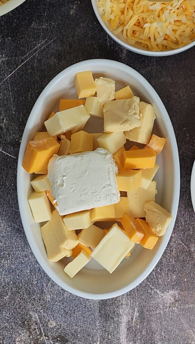 We’re talking luscious, cheesy, and oh-so-comforting smoked cavatappi pasta bathing in the most luscious smoked cheese sauce.