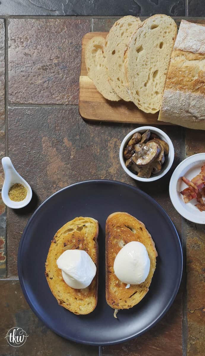 Made with sautéed mushrooms, crispy bacon, and creamy burrata, these grilled toast bites are an easy, one-pan dish that tastes restaurant-worthy. Perfect for entertaining or an indulgent lunch, this simple crostini is always a showstopper.