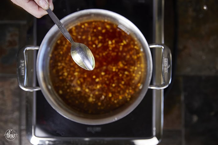 Unlock restaurant-quality flavor with this Homemade Honey Garlic Sauce. A rich, umami-packed glaze for fish, poultry, and veggies. Your new favorite 10-minute recipe! #HoneyGarlic #EasyRecipes #MealPrep #HoneyGarlicSauce #EasyDinnerIdeas #PantryStaples