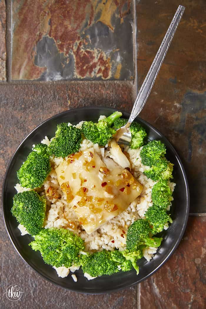This honey garlic baked cod is flaky, caramelized on the edges, and honestly tastes way more expensive than it actually is. Transform your simple baked fish into an elegant meal any night of the week. #EasyRecipes #HealthyDinner #CodRecipe #honeygarlicsauce #stirfrysauce #bakedwhitefish