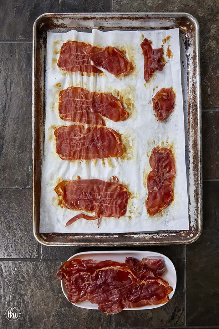 Think of this as the elegant, 10-minute upgrade to bacon bits! Learn how to make crispy prosciutto in the oven, air fryer, or stovetop with just 1 ingredient and zero prep work. It adds the perfect savory crunchification to your favorite salads, pasta, soups, and charcuterie boards! #CrispyProsciutto #CharcuterieBoard #EasyRecipes